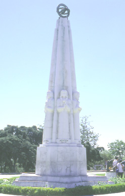 astron~1.jpg (33133 bytes)